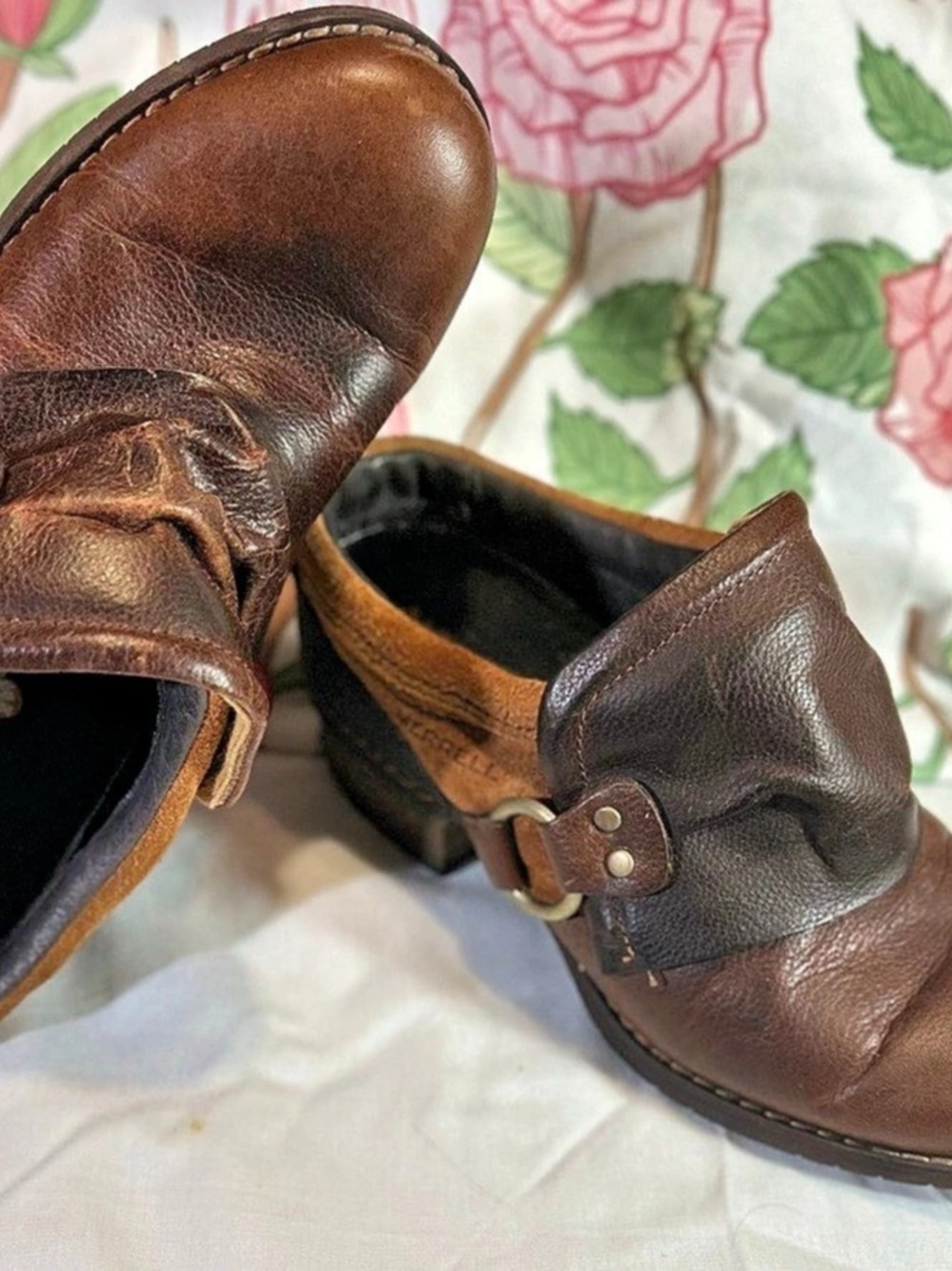Merrell Oak Women's Brown Leather Buckle Low Shoes/ Rubber Sole : Size 6 /J53714